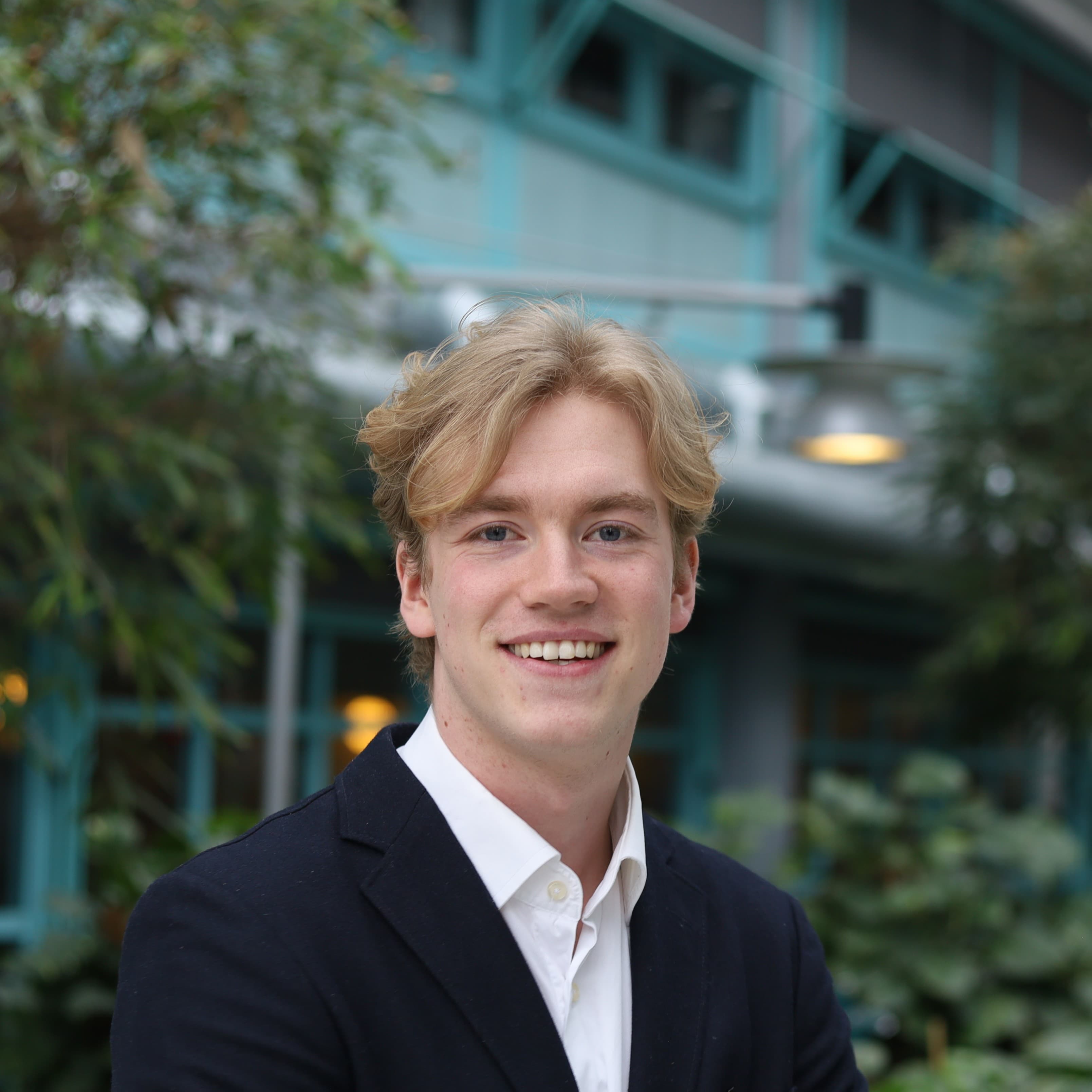 Birk Thomassen's profile